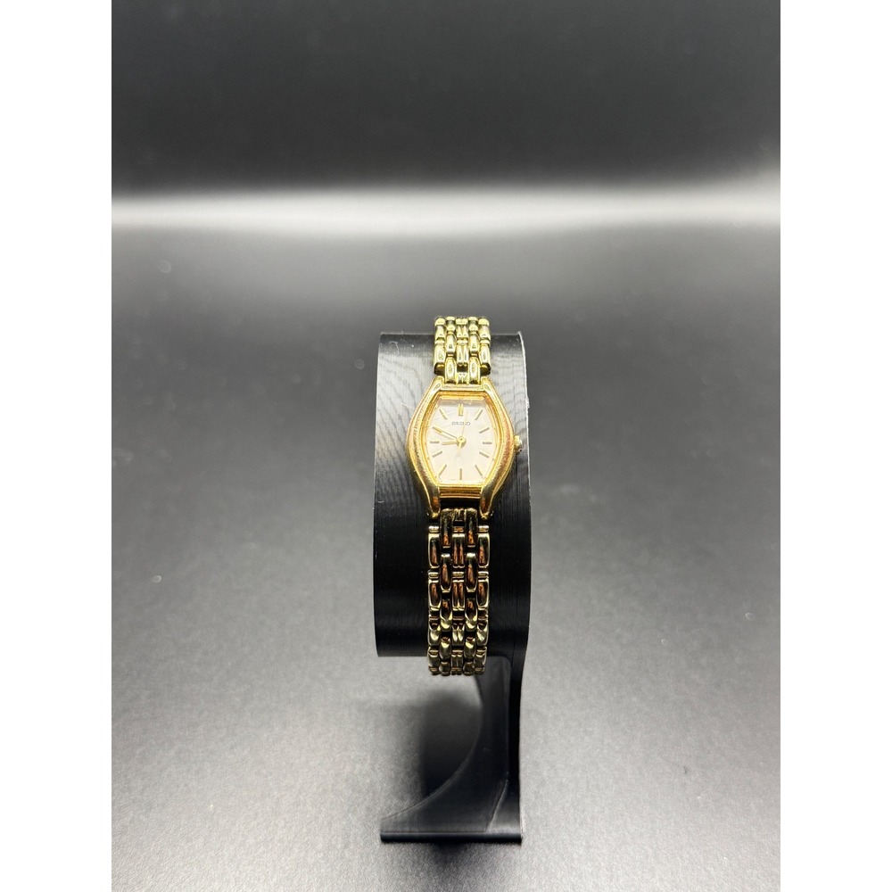 Vintage Seiko Ladies Gold-Tone Tank Watch 1N01-5C19 Quartz Bracelet Band